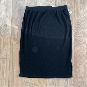 Old Navy Ribbed Pencil Skirt - Large